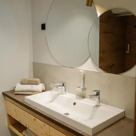 Sobe Jelen Jelenov Greben Guest house *