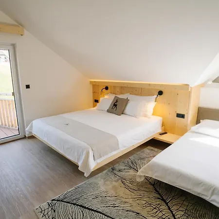 Sobe Jelen Jelenov Greben Podcetrtek