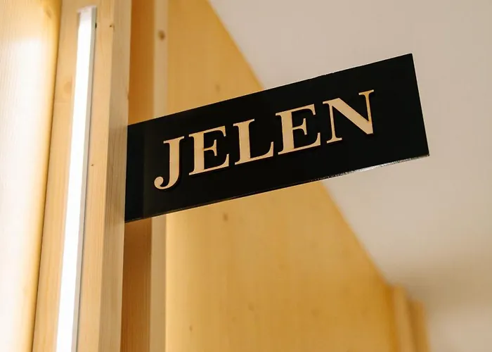 ゲストハウス Sobe Jelen Jelenov Greben ポドチェトルテク