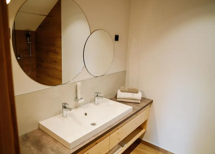 ゲストハウス Sobe Jelen Jelenov Greben 4*