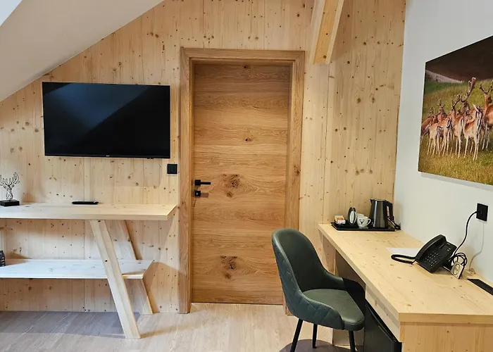 Sobe Jelen Jelenov Greben 4* ポドチェトルテク