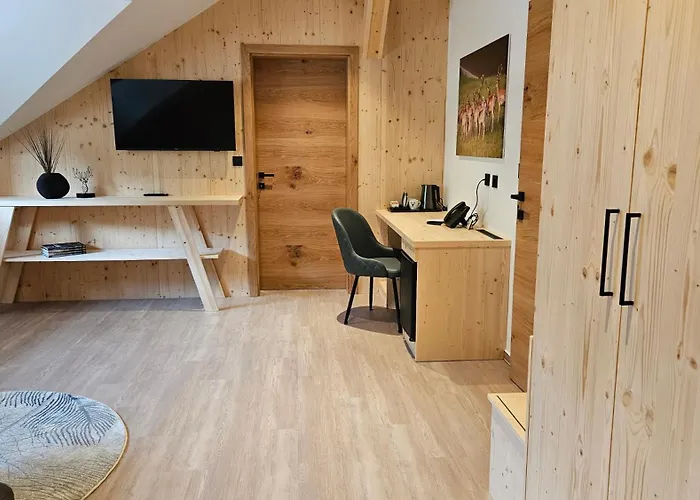 Sobe Jelen Jelenov Greben 4* ポドチェトルテク