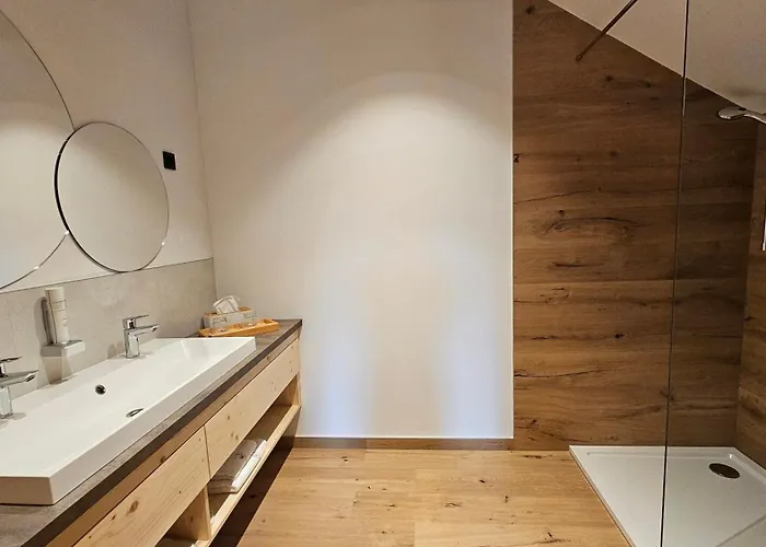 Sobe Jelen Jelenov Greben ゲストハウス 4*