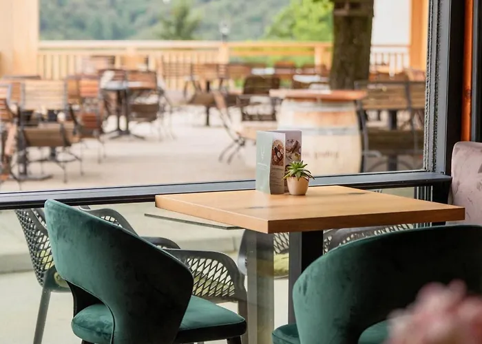 Sobe Jelen Jelenov Greben 4* ポドチェトルテク